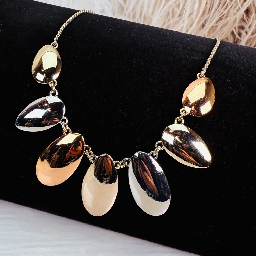 Vintage multimetal tone, silvertone, goldtone statement necklace